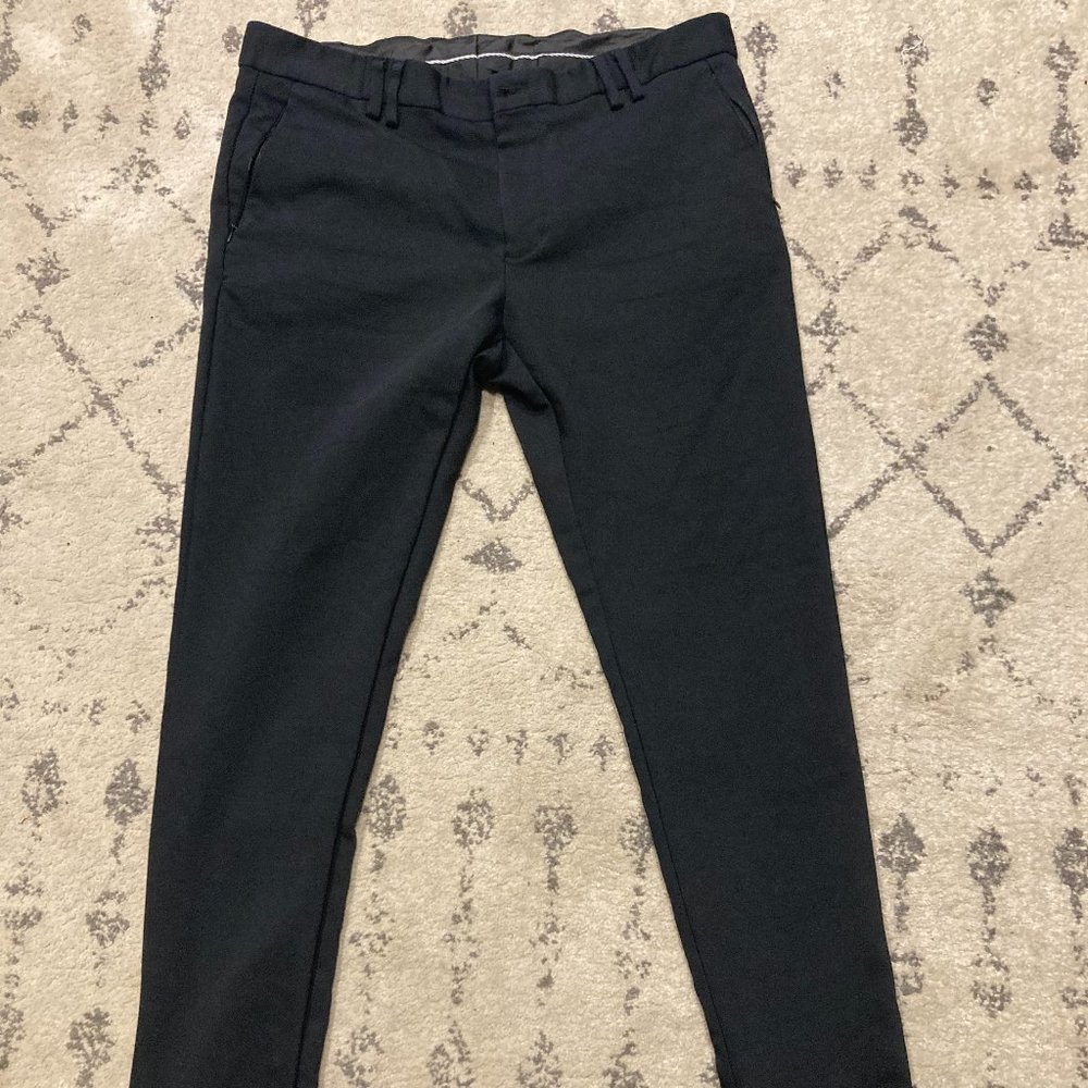 Skinny Black Zara dress pants with zipper pockets and cuffs (32)